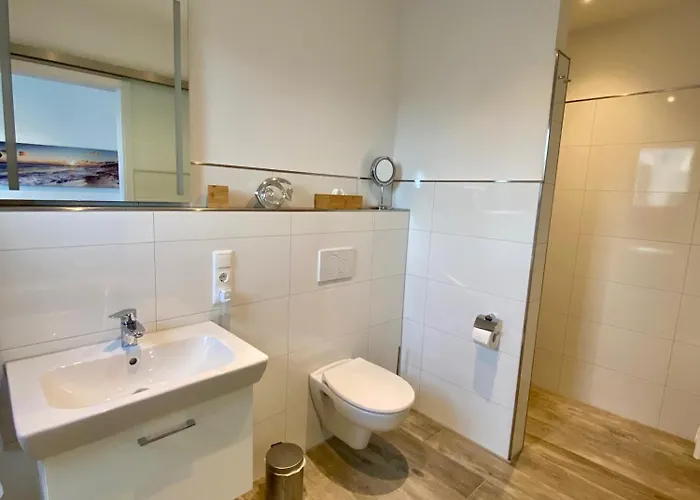Sonnenschein, Am Alten Deich 4-6, Whg 1 13 Appartement